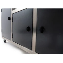 INDRAdesign Blackline Gasgrillstation Mit SANTOS Free S-410 & Kühlschrank / Schwarz -Meister Grill Geschaft indradesign blackline gasgrillstation mit santos free s 410 kuehlschrank schwarz 70898bd06fe14f74d222fc3c1288c3cd