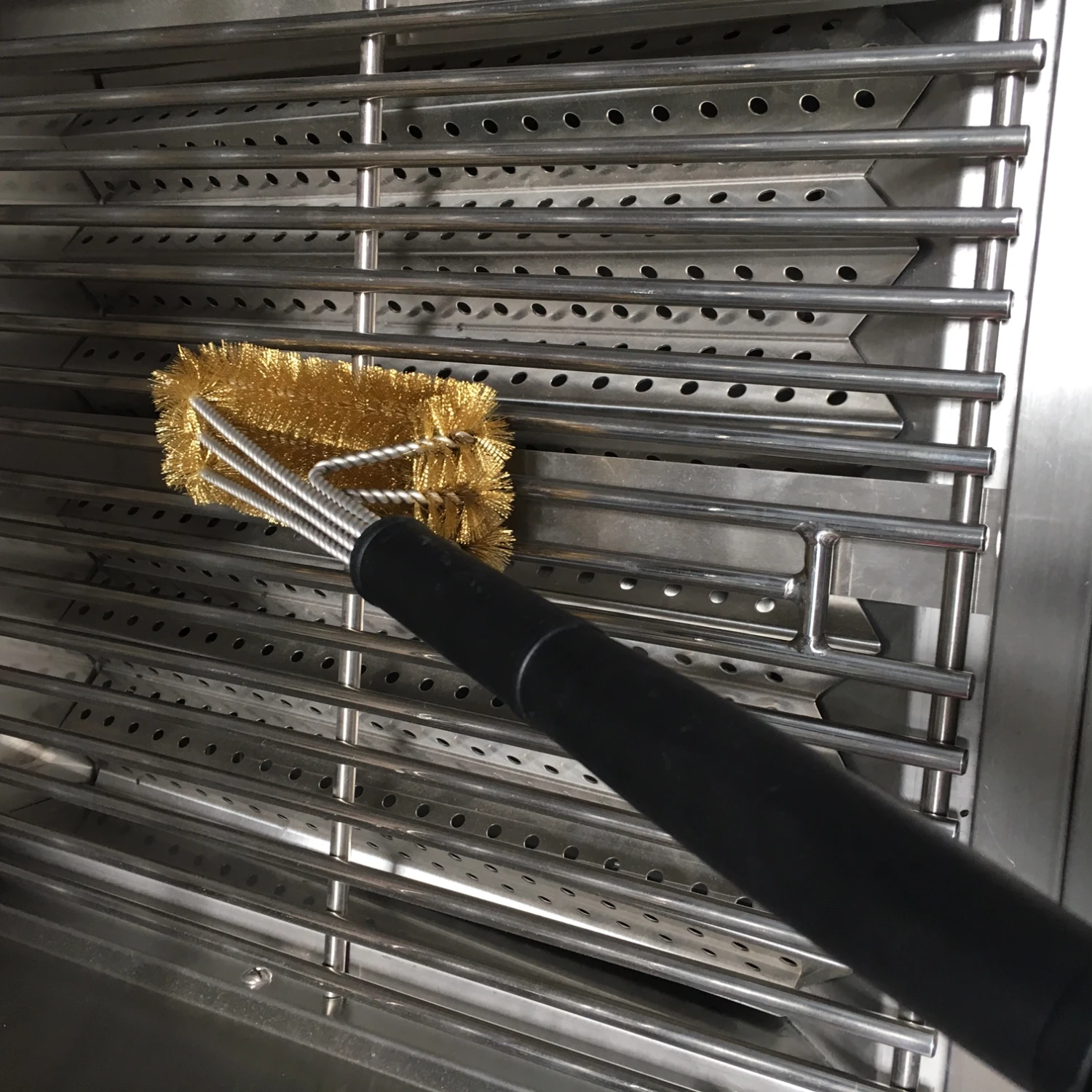 SANTOS 3-Kopf Grillbürste Messing 45 Cm 6 SANTOS 3-Kopf Grillbürste Messing 45 Cm – Bild 4