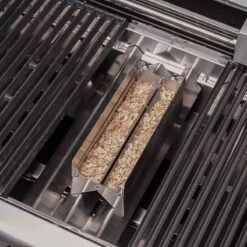 SANTOS Smokerbox Für Gasgrills, 25 X 8,6 X 6,5 Cm -Meister Grill Geschaft santos smoker box fuer gasgrills in anwendung geoeffnet cb7f8e1af8767dfa79ad87b92b74efbf