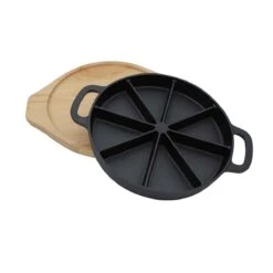 SANTOS Wedge Pan Mit Holz-Serviertablett Ø 21,5cm - Höhe: 3 Cm Gusseisen -Meister Grill Geschaft santos wedge pan mit holz serviertablett 21 5 x 3 cm gusseisen lieferumfang 86ff9a4152d87df5a76c0933dcfffc93